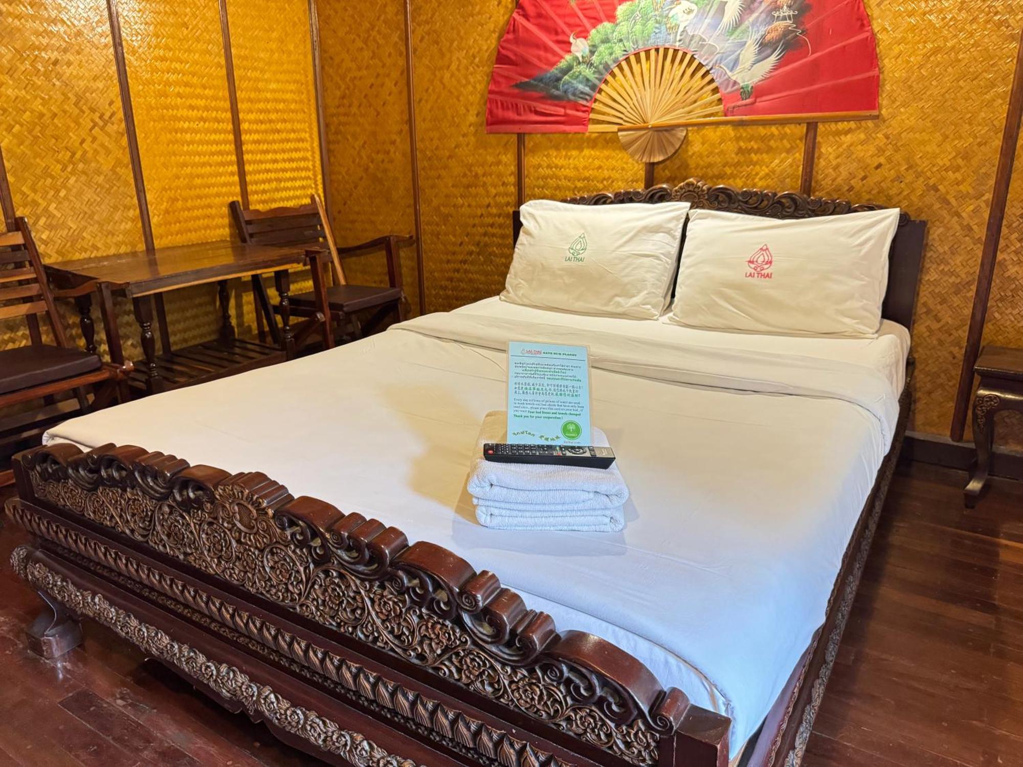 Collection O Khu Mueang Near Tha Phae Gate Formerly Lai Thai Guesthouse Chiang Mai Luaran gambar
